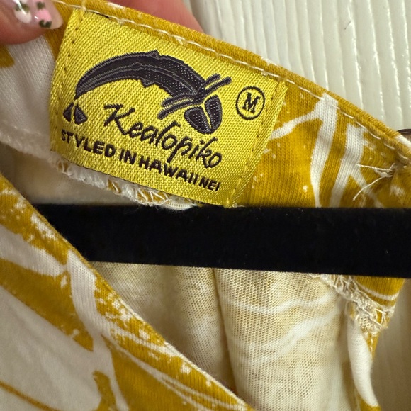 Kealopiko Yellow and White Short Sleeve romper with pockets. - Picture 2 of 6